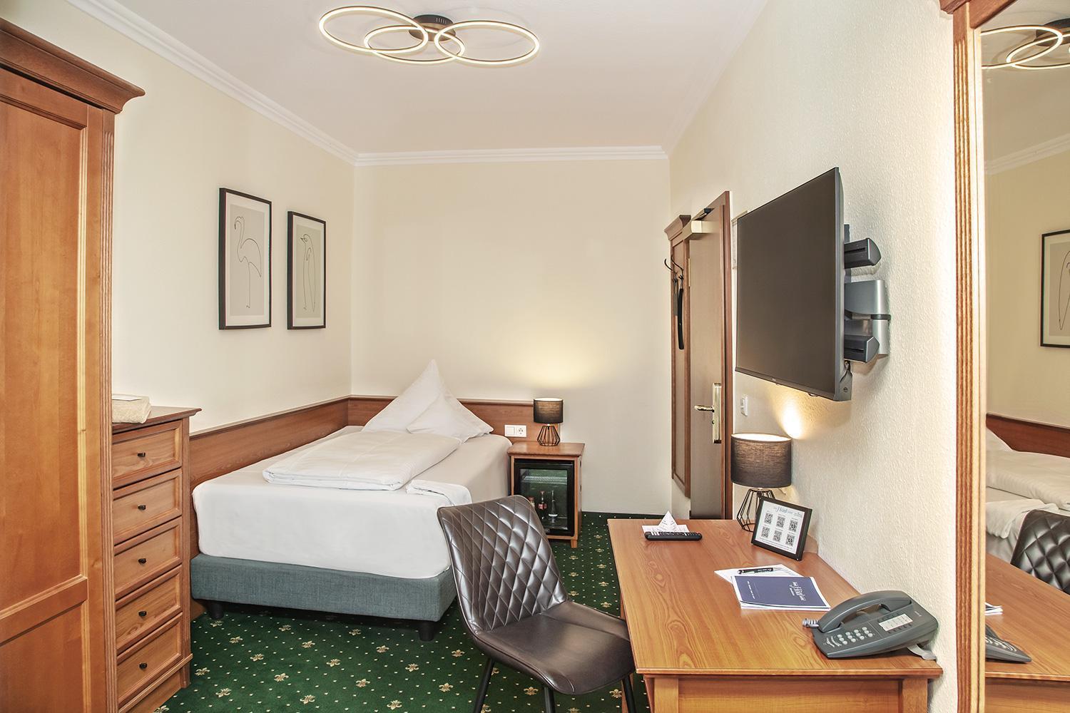 Hotel-Gasthof Hoettl Deggendorf Ngoại thất bức ảnh